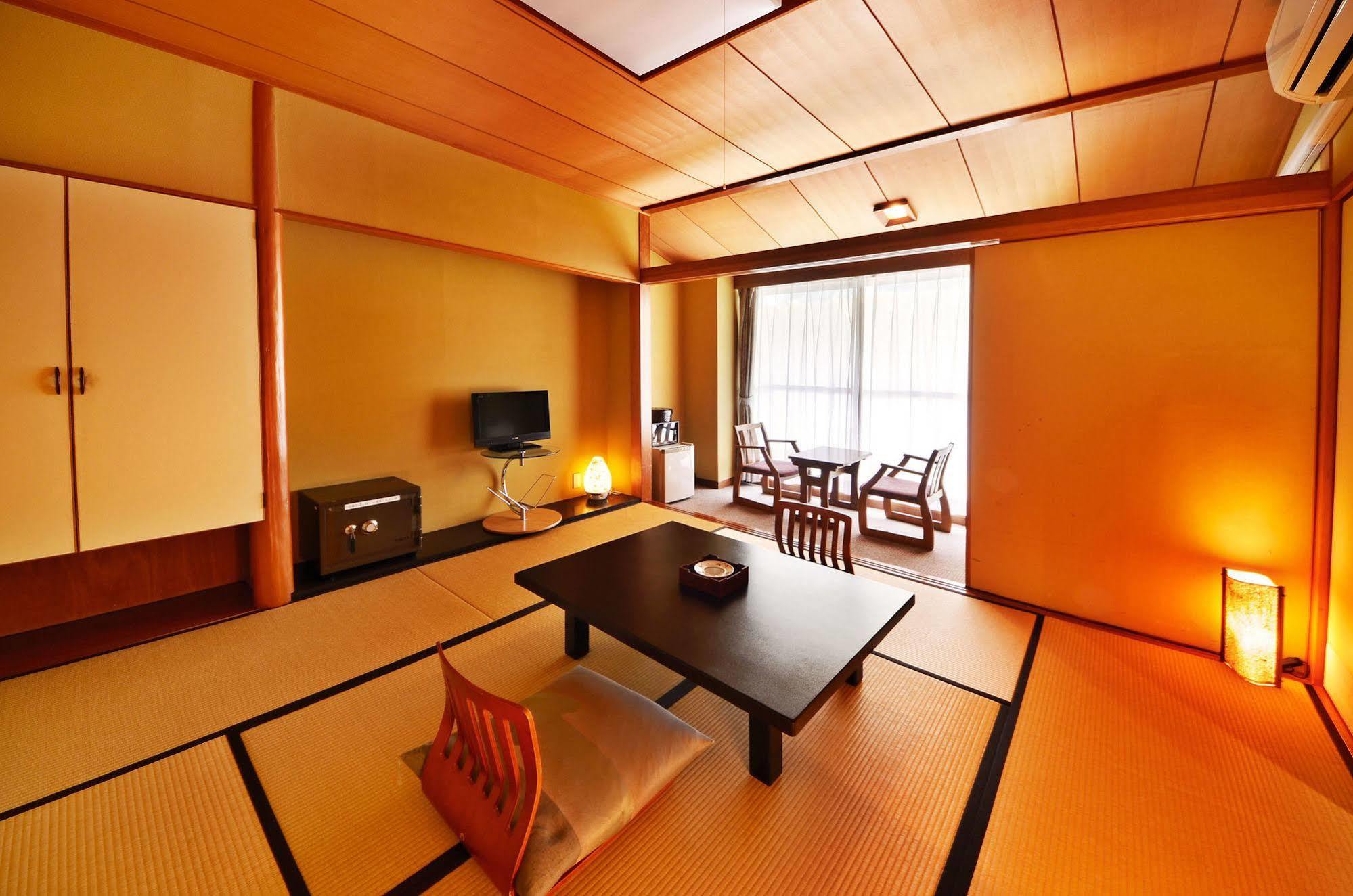 Sunriver Oboke Miyoshi  Exterior photo